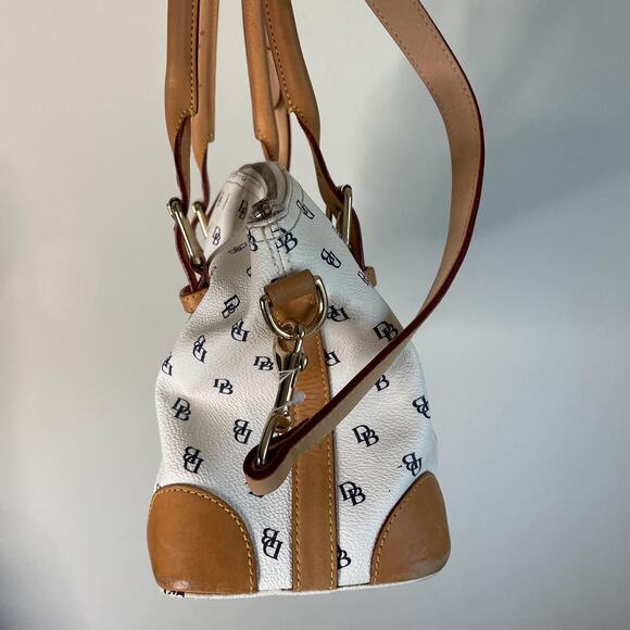 y2k Dooney and Bourke DB monogram white leather handbag - Picture 8 of 9
